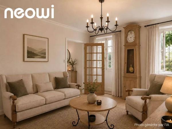 CHARME DE L'ANCIEN, BEAUX VOLUMES ET JARDIN ARBORÉ AU CŒUR DE JUSSAC !