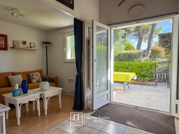 Maison
                                                                                                                                                                                                                                                                                                                        4 pièce(s)                                                                                                                                                                                                          3 chambre(s)                                                                                                                                                                                                          44  m²
