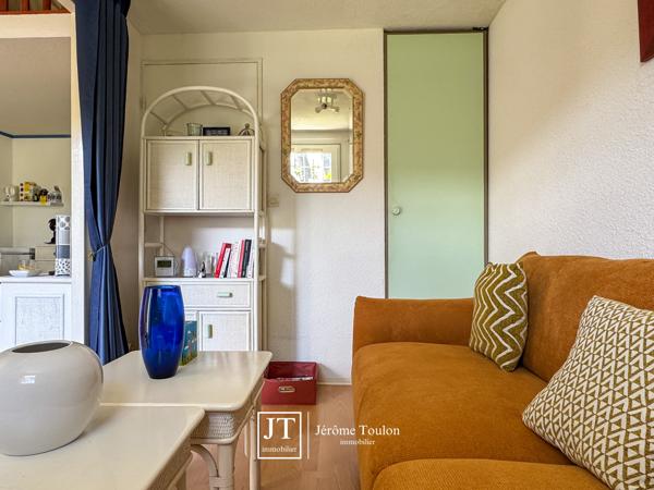 Maison
                                                                                                                                                                                                                                                                                                                        4 pièce(s)                                                                                                                                                                                                          3 chambre(s)                                                                                                                                                                                                          44  m²