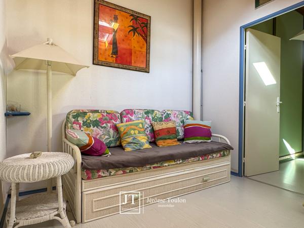 Maison
                                                                                                                                                                                                                                                                                                                        4 pièce(s)                                                                                                                                                                                                          3 chambre(s)                                                                                                                                                                                                          44  m²
