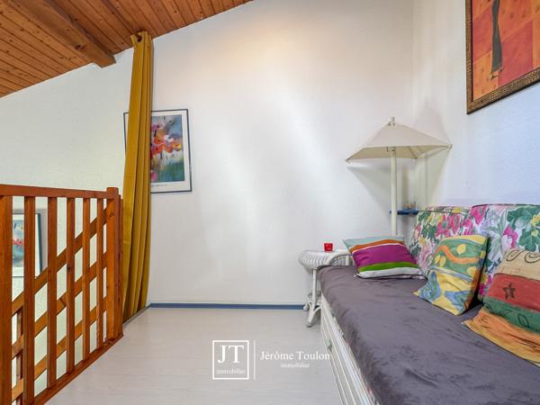 Maison
                                                                                                                                                                                                                                                                                                                        4 pièce(s)                                                                                                                                                                                                          3 chambre(s)                                                                                                                                                                                                          44  m²
