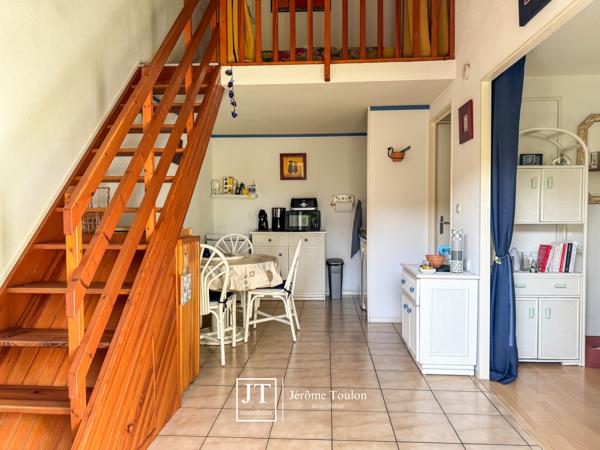 Maison
                                                                                                                                                                                                                                                                                                                        4 pièce(s)                                                                                                                                                                                                          3 chambre(s)                                                                                                                                                                                                          44  m²