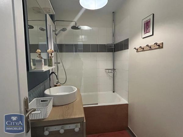 Appartement à louer 4 pièces 74.62m²