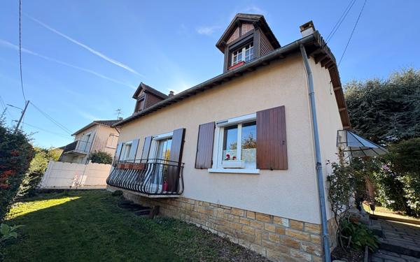 Maison à vendre    5 pièces •  Saint-Aignan