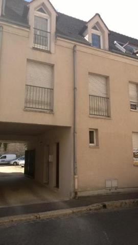 Location parking Chartres (28000)