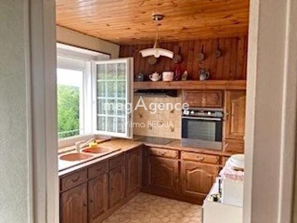 Maison à FONTAINE-LA-GAILLARDE, 89100 - 6 pièces 99m²