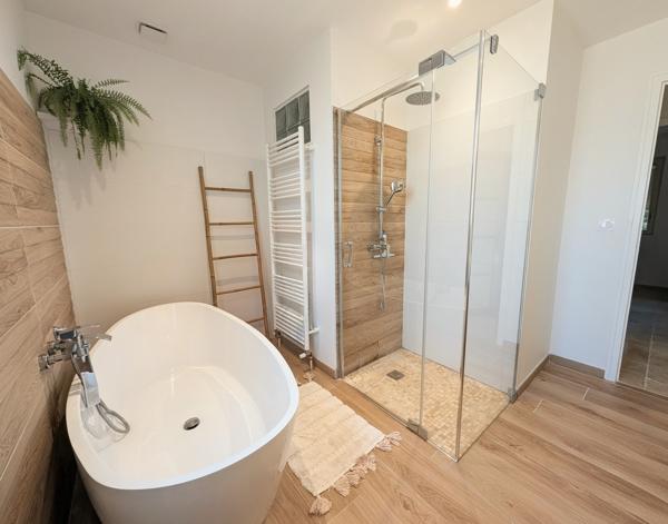 Coup de cœur à Quissac ! Maison entièrement rénovée avec piscine et magnifique jardin