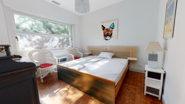 Villa
                                                                                                                                                                                                                                                                                                                        5 pièce(s)                                                                                                                                                                                                          4 chambre(s)                                                                                                                                                                                                          136  m²