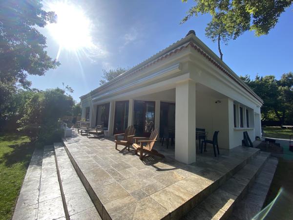Villa
                                                                                                                                                                                                                                                                                                                        5 pièce(s)                                                                                                                                                                                                          4 chambre(s)                                                                                                                                                                                                          136  m²