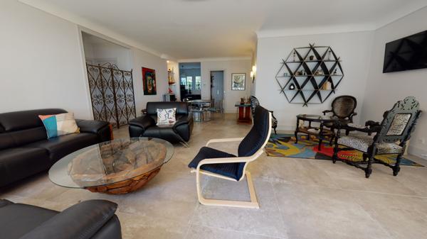 Villa
                                                                                                                                                                                                                                                                                                                        5 pièce(s)                                                                                                                                                                                                          4 chambre(s)                                                                                                                                                                                                          136  m²