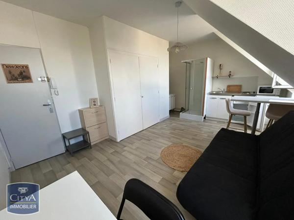Appartement à louer 1 pièce 16.45m² Laval (53000)