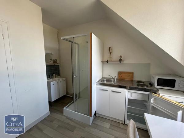 Appartement à louer 1 pièce 16.45m² Laval (53000)