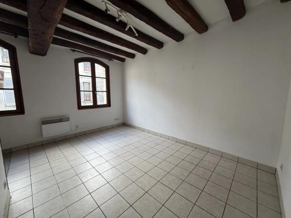 Location                                                      Appartement
                        
                     3 pièces                      46 m2                     à Villers-Cotterêts