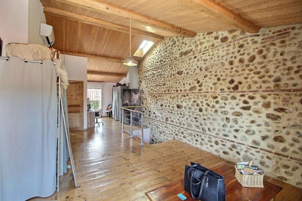 À VENDRE CABESTANY MAISON DE VILLAGE EN R+2 AVEC GRAND GARAGE