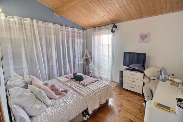 À VENDRE CABESTANY MAISON DE VILLAGE EN R+2 AVEC GRAND GARAGE