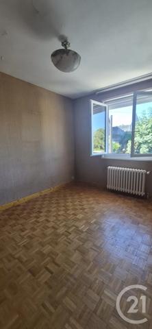 Maison à vendre  4 pièces - 129,50 m 2   DESERTINES  - 03