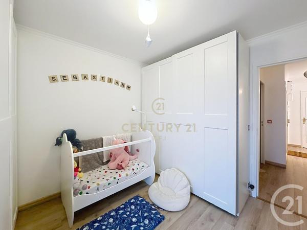 Appartement F4 à vendre  4 pièces - 70,02 m2 NOISY LE GRAND - 93