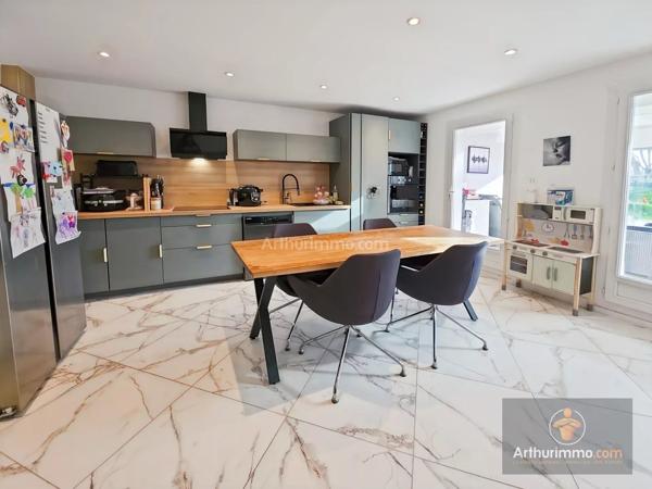 Vente                                                      Maison
                        
                     6 pièces                      100 m2                     à Bondoufle