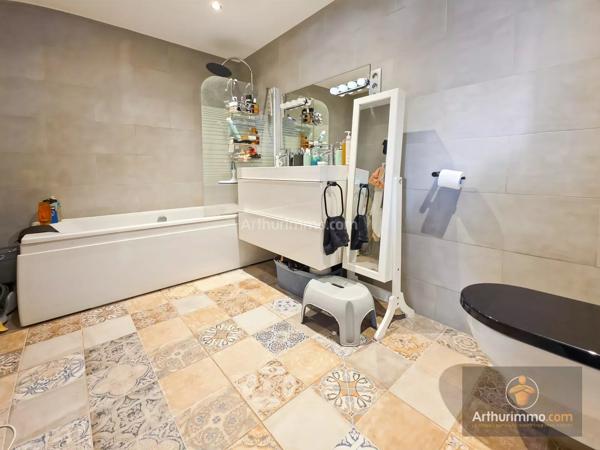 Vente                                                      Maison
                        
                     6 pièces                      100 m2                     à Bondoufle