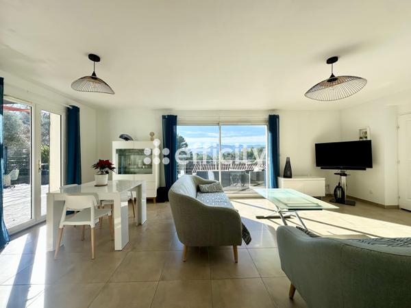 Maison 5 pièces - 114 m² Exclusivité efficity