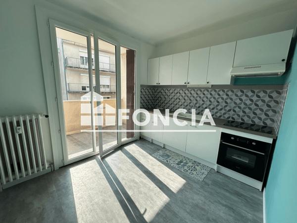 Location Appartement 2 pièces 48.2 m² - Rodez 12000
