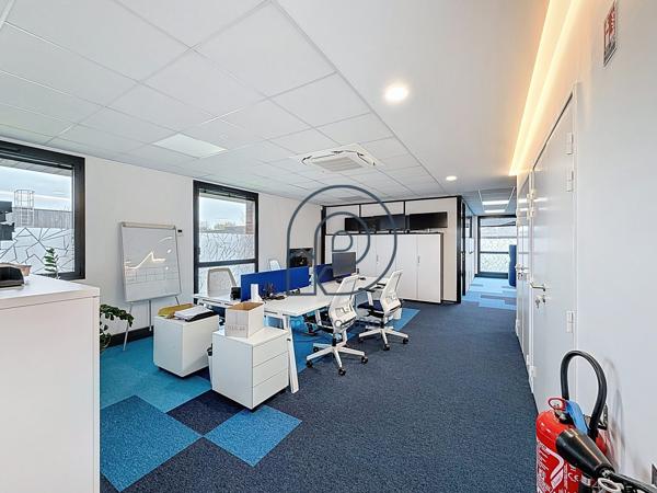Villeneuve-d'Ascq – Haute Borne | Immeuble indépendant 550 m² + 22 parkings | Clés en main | À vendre