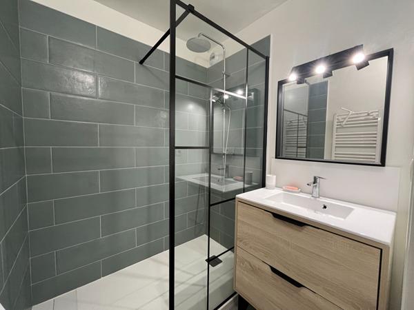 Appartement meublé T2 bis avec mezzanine.