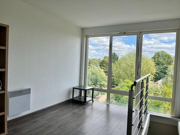 Appartement meublé T2 bis avec mezzanine.