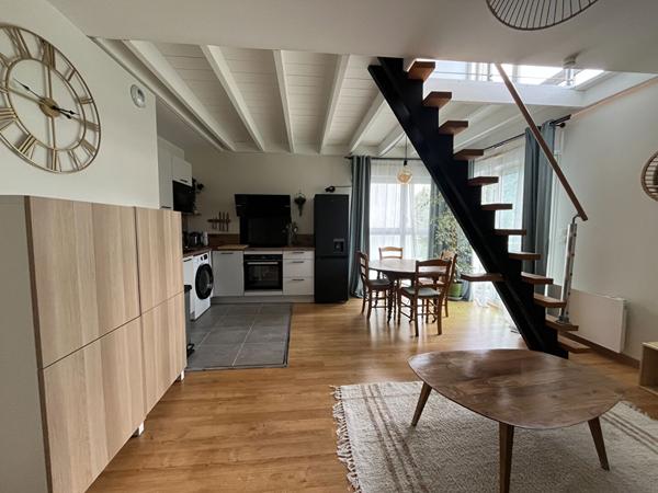 Appartement meublé T2 bis avec mezzanine.
