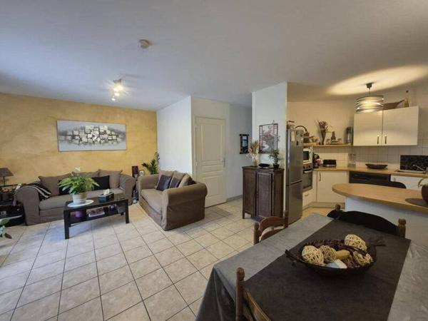 Appartement 3 pièces                                        - 42340 Veauche Réf : 13330