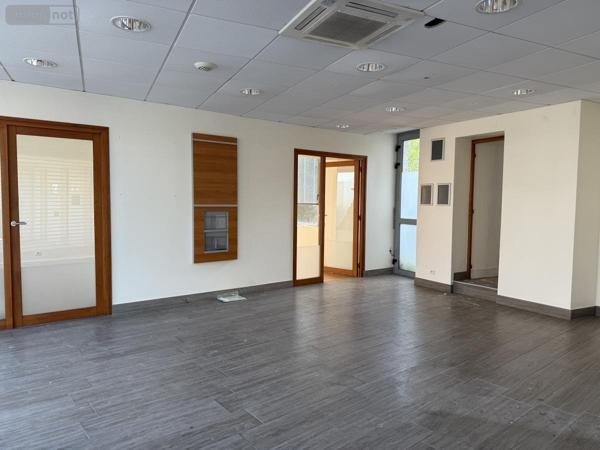 Immeuble à vendre à Le May-sur-Èvre dans le Maine-et-Loire (49122), ref : 49058-1566