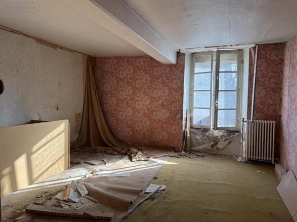 Immeuble à vendre à Le May-sur-Èvre dans le Maine-et-Loire (49122), ref : 49058-1566