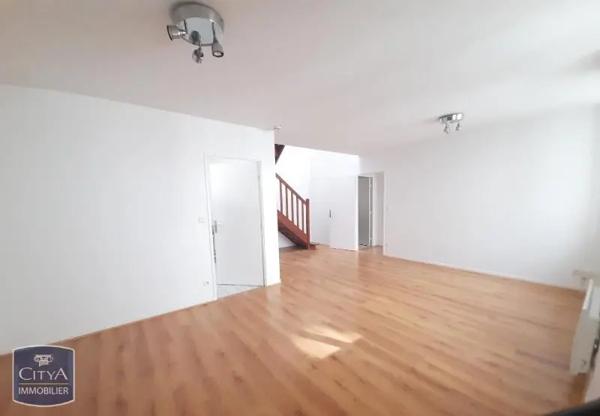 Appartement à louer 4 pièces 74.5m² Orléans (45000)