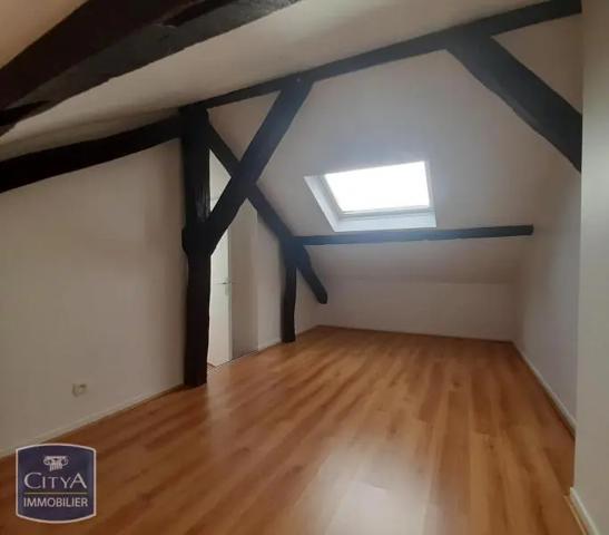 Appartement à louer 4 pièces 74.5m² Orléans (45000)