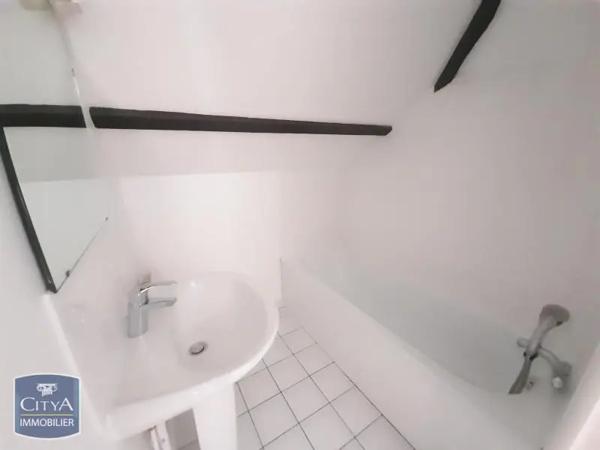 Appartement à louer 4 pièces 74.5m² Orléans (45000)