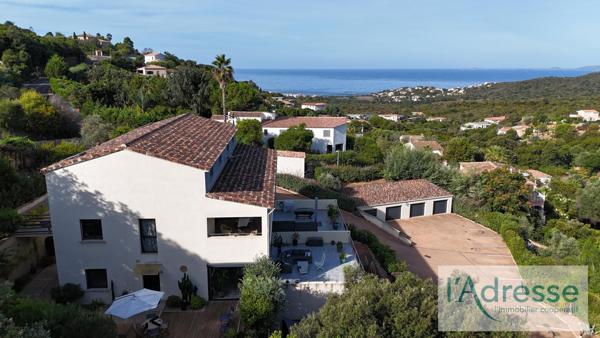 Appartement 3 pièces - 87 m² - Vue mer - Terrasse + Jardin