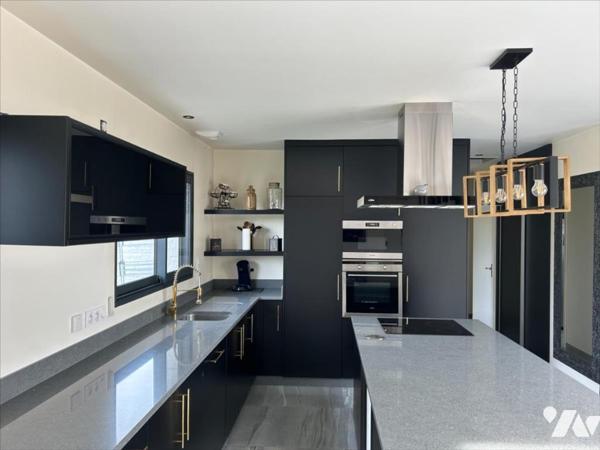 JAUNAY-MARIGNY - PARIGNY - 140 M² HAB - 4 CH - PISCINE