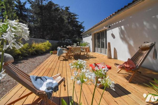 Le Bois-Plage-en-Ré – Élégante villa de plain-pied à quelques pas de la plage et du marché