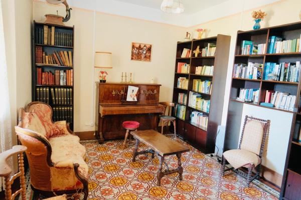 Maison à BESSIERES, 31660 - 7 pièces 357m²