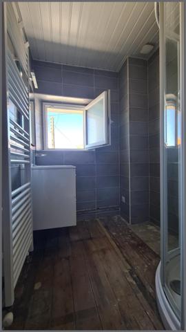 Maison à BRESSUIRE, 79300 - 6 pièces 111m²