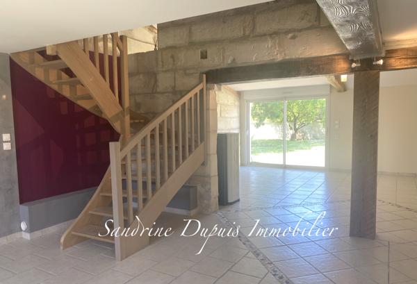 Saintes (17100) Maison charentaise lumineuse rénovée avec jardin et appentis.