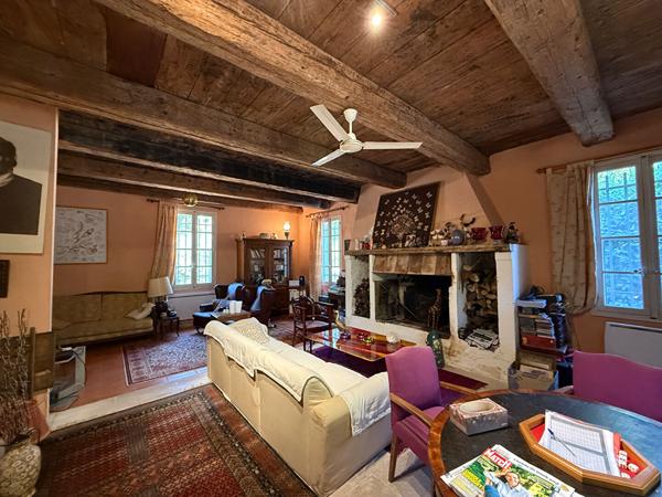 Une propriété d'exception 282m² - 7500m² de terrain