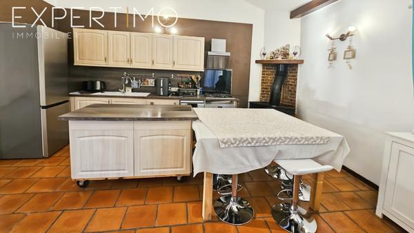 Callian (83440) A VENDRE, CALLIAN, maison de village 3 pièces 49 m² LC + dépendances