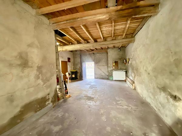 EN EXCLUSIVITE! COEUR DE VILLAGE, Magnifique maison d'environ 228 m² sur un terrain de 850 m²