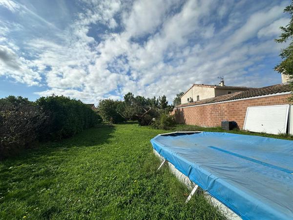 EN EXCLUSIVITE! COEUR DE VILLAGE, Magnifique maison d'environ 228 m² sur un terrain de 850 m²