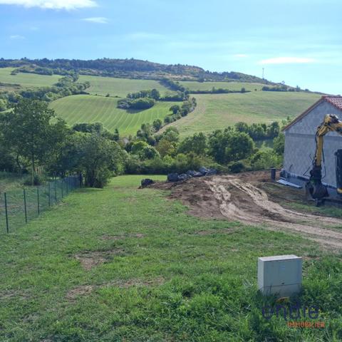 Terrain viabilisé de 1240m² avec vue dégagée
