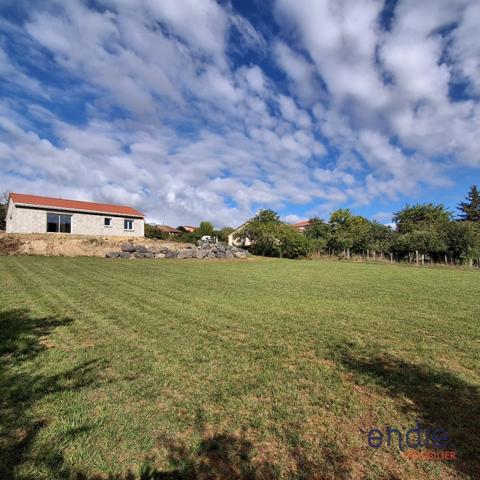 Terrain viabilisé de 1240m² avec vue dégagée