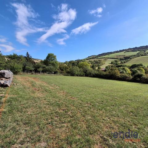 Terrain viabilisé de 1240m² avec vue dégagée