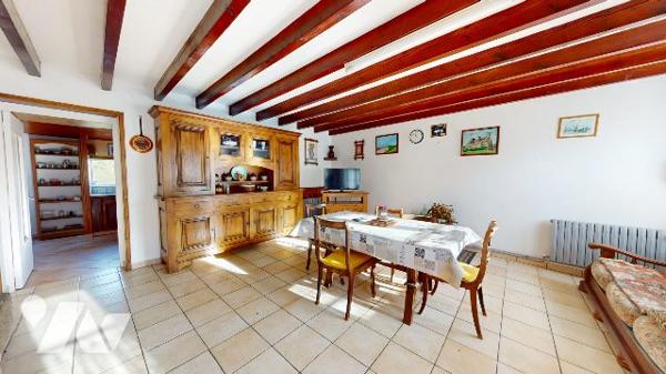 MAISON AVEC JARDIN PAYSAGER - PIERREVILLE