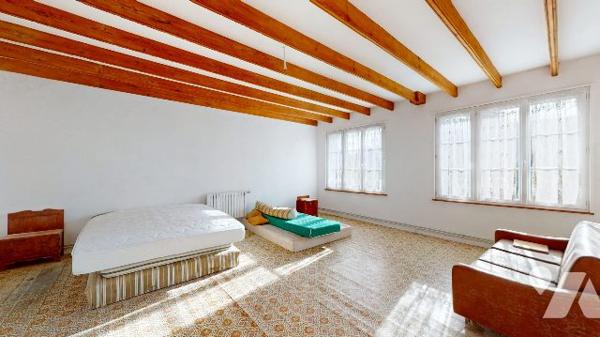 MAISON AVEC JARDIN PAYSAGER - PIERREVILLE